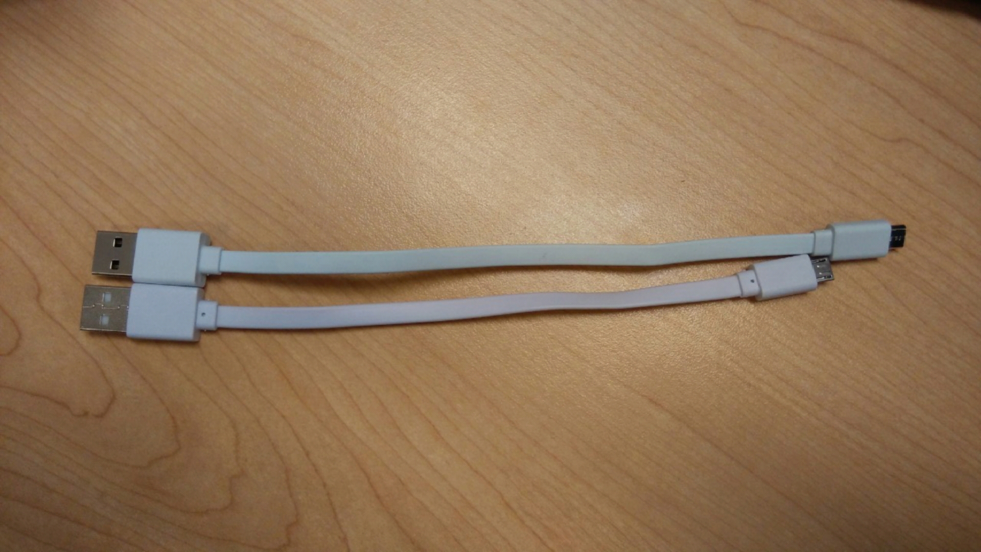 山寨电源已经现身!真假最新小米5200毫安移动