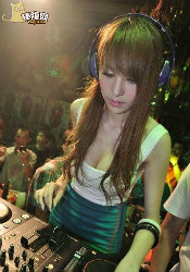 红米NOTE3死机无法开机,充电呼吸灯一直闪