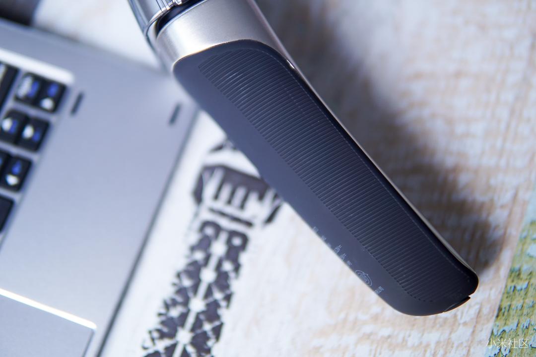 小米众筹新品:安来精钢刀头+四刀一体+全身水