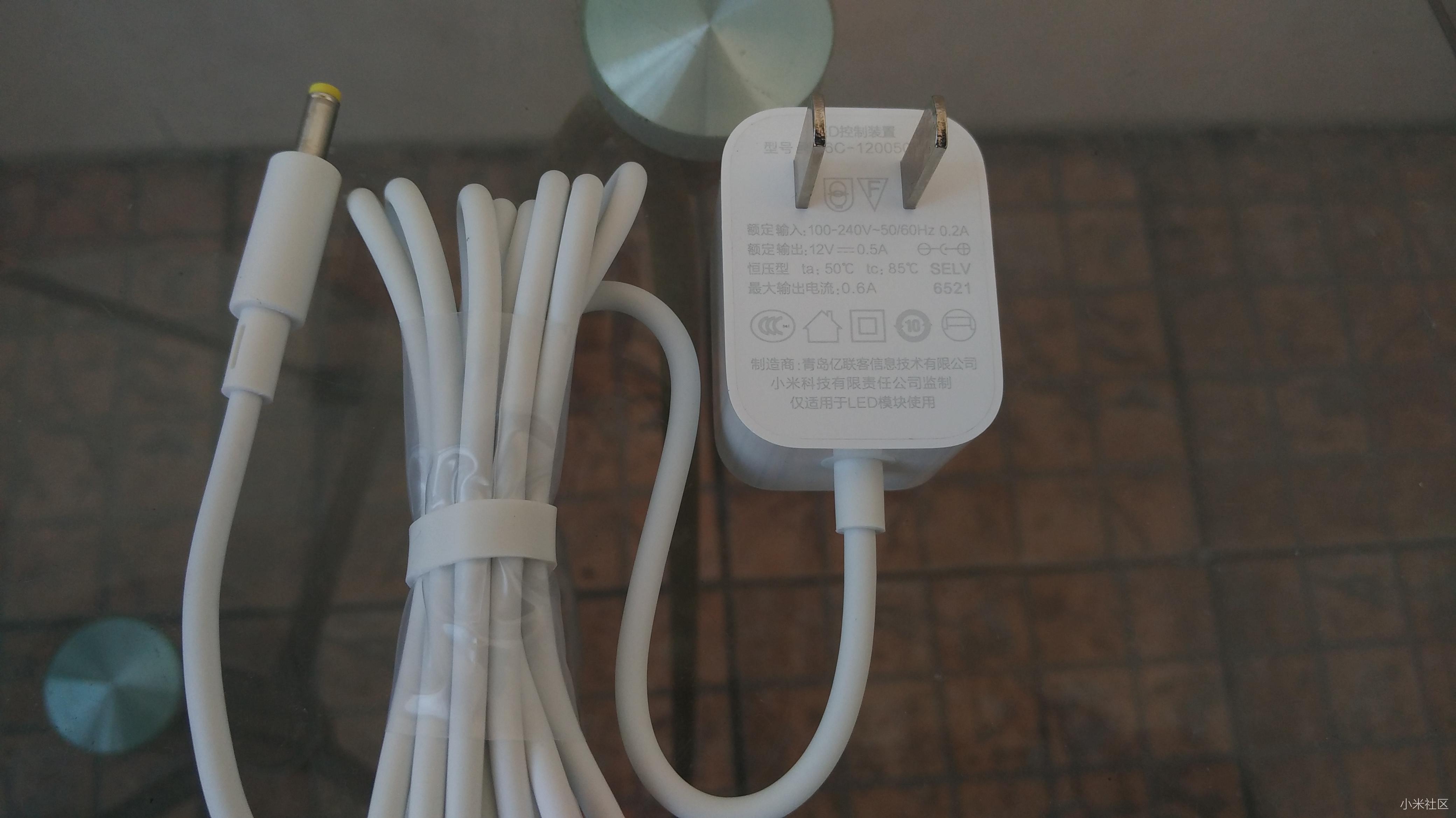 创】+米家LED智能台灯高清开箱图,生活中的艺