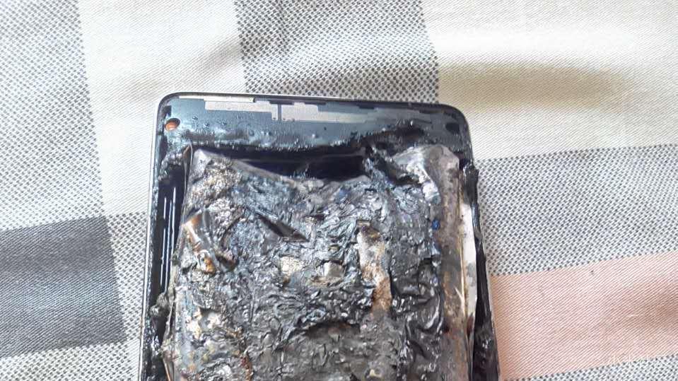 小米手机爆炸,售后敷衍