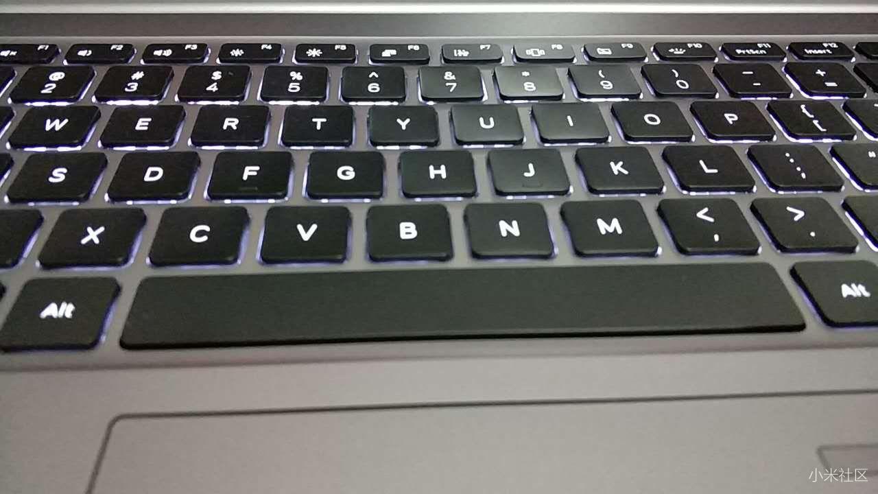 小米笔记本pro i5低配空格键背光灯不亮