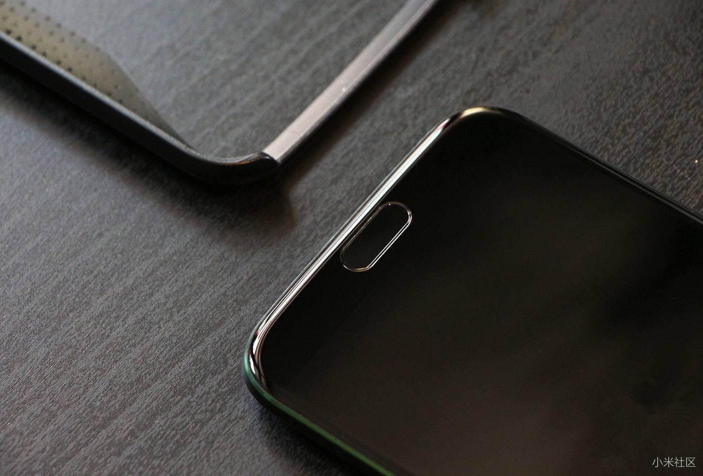 黑鲨游戏手机体验:液冷散热和定制手柄是重点