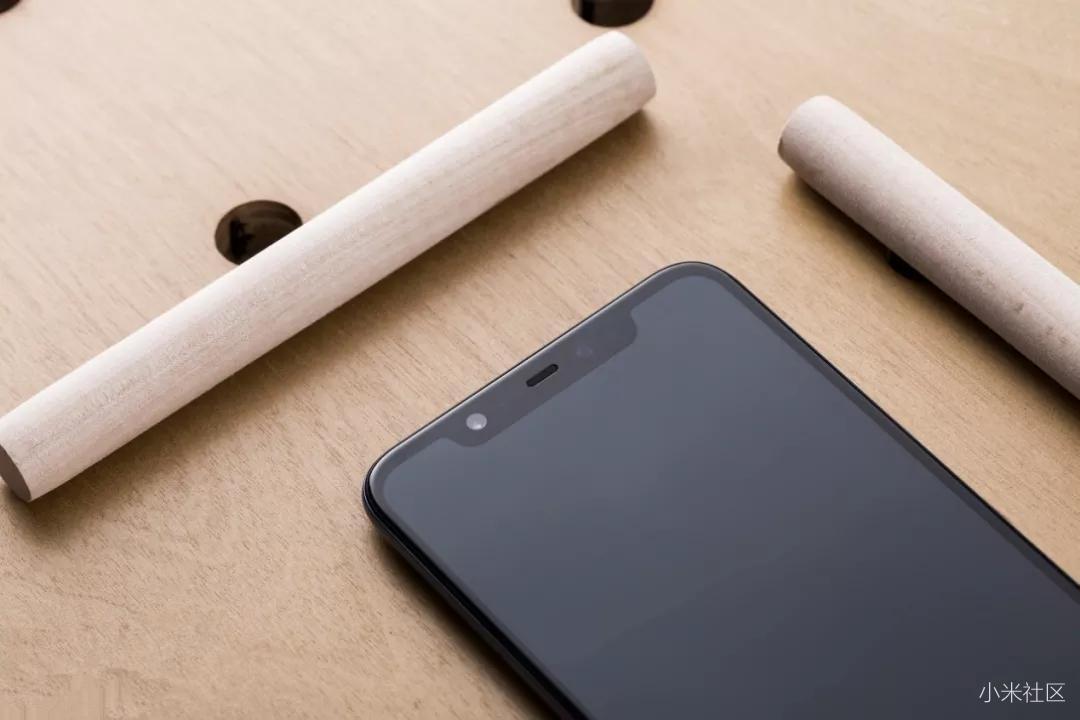 机智猫|小米8体验:8周年旗舰和123456有什么
