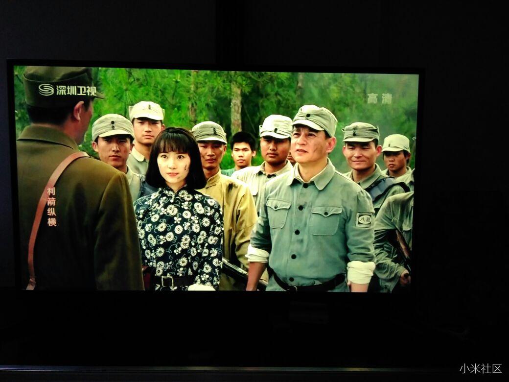 小米电视4A49寸 屏幕边漏光