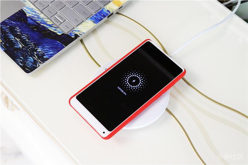 支持10W快充,这款设备:和小米MIX2S很配