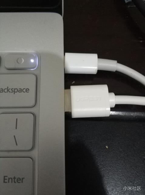 小米AIR12.5USB接口