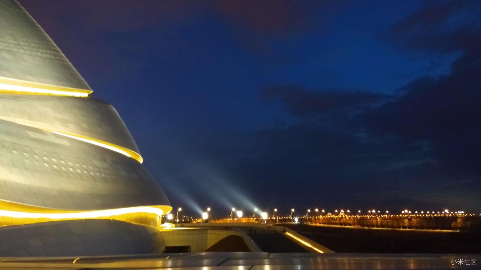 小米锁屏画报的内容标注有误,跟哪提交错误信