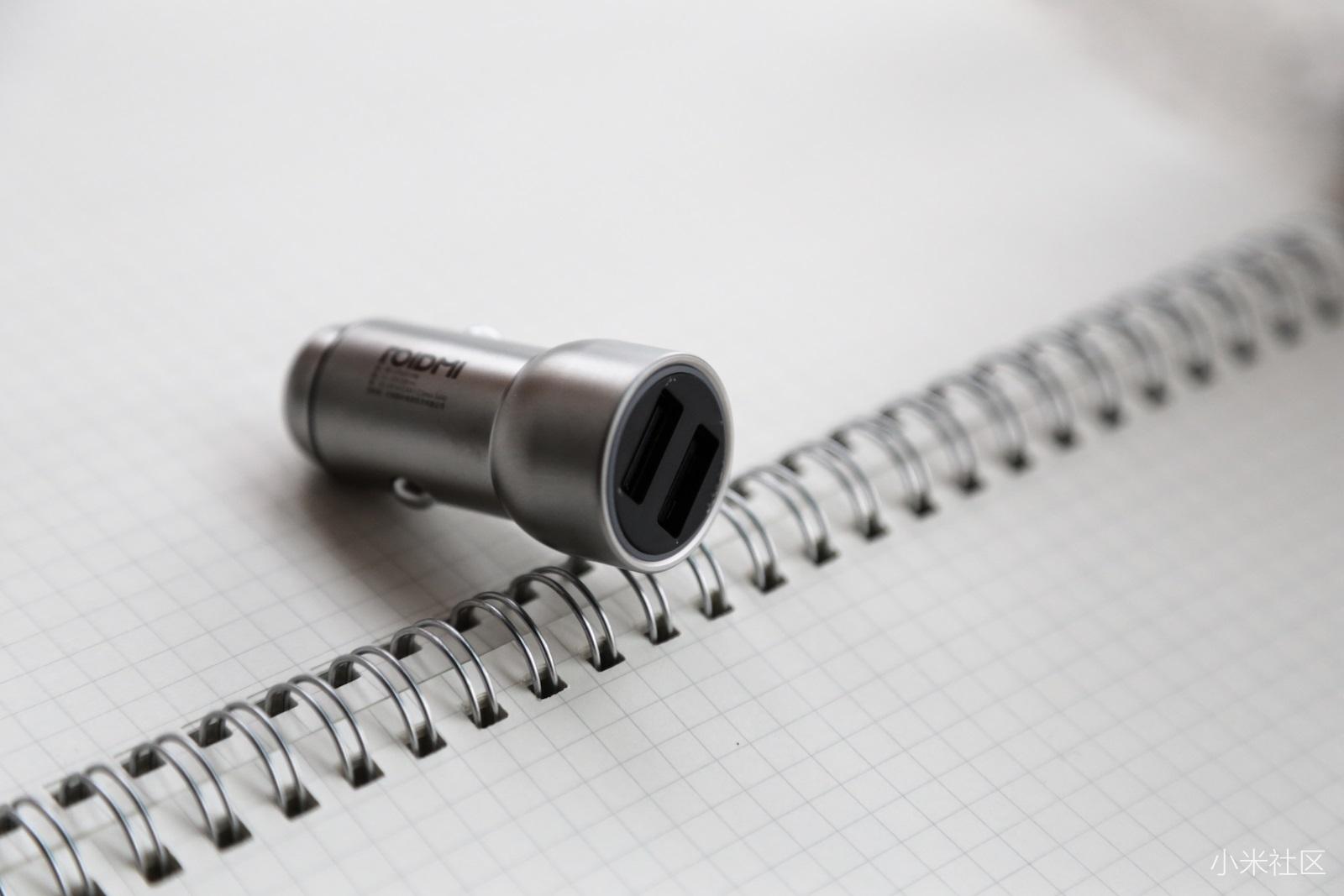 完美解决车上手机充电与放置问题的两款超值配