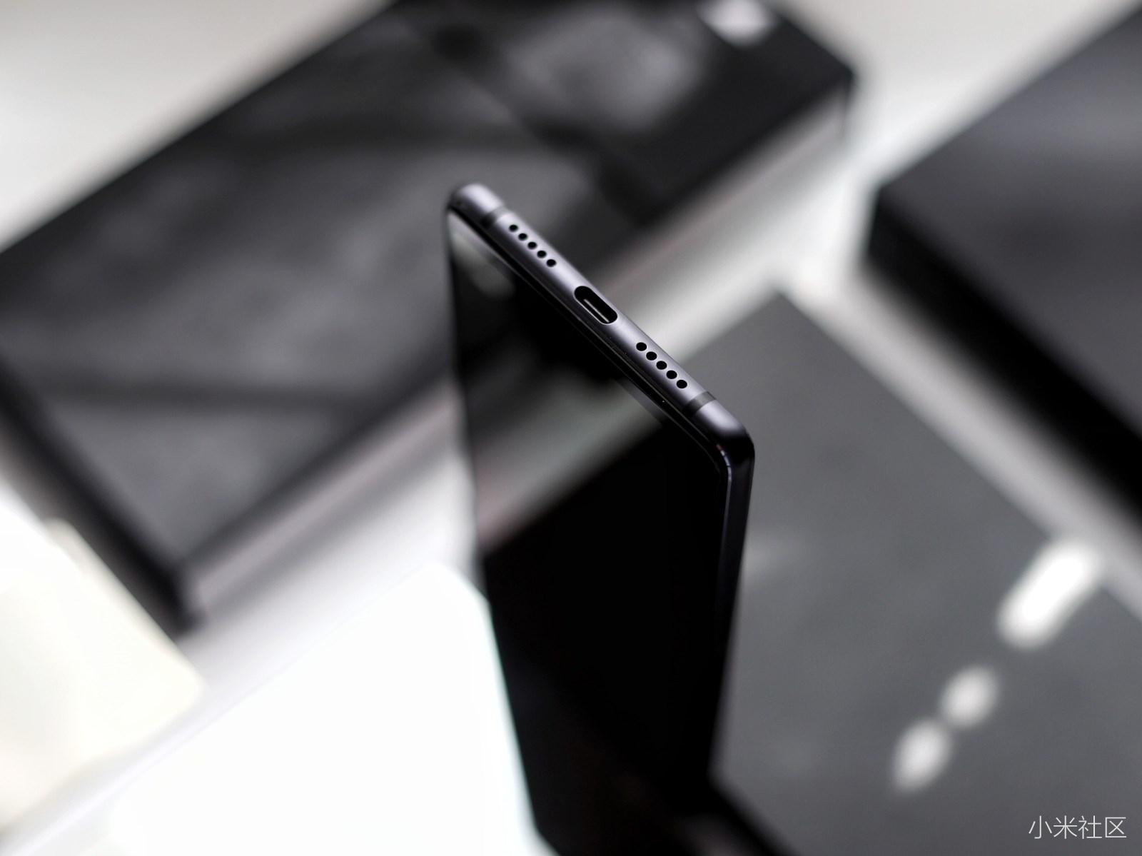 小米8 SE,真机实拍,璀璨机身,莹润光泽