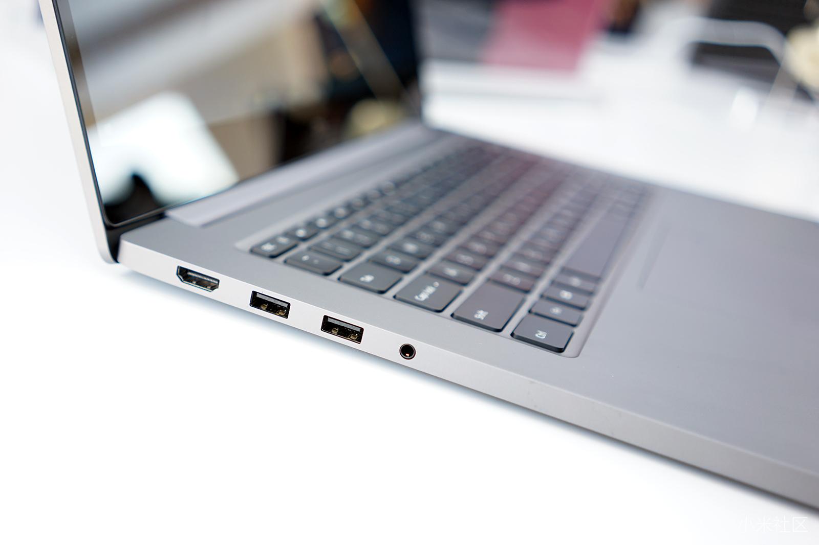 泡泡网|定位专业对标苹果 小米笔记本 Pro 真机