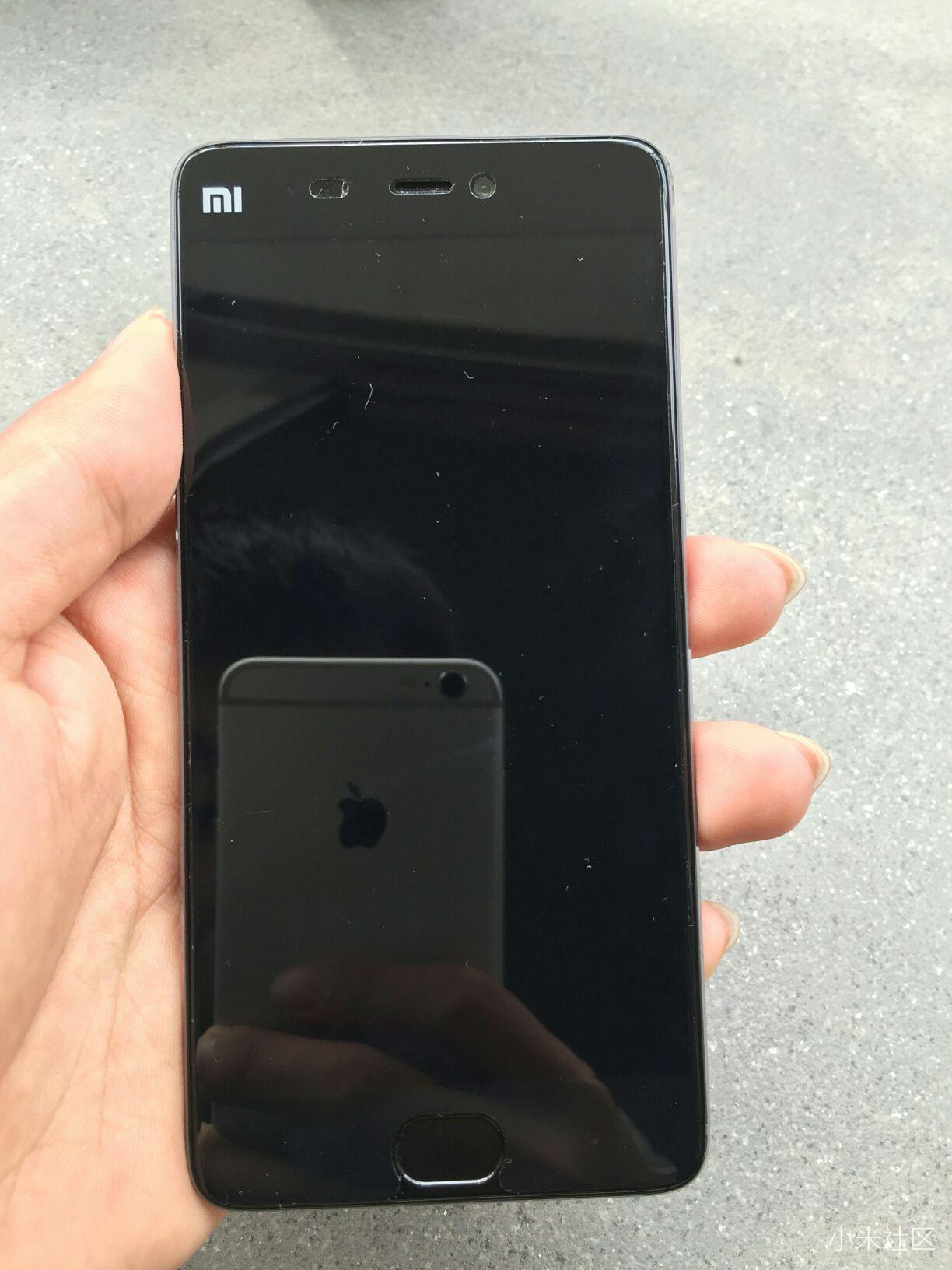 小米5s那个官网29元的黑色膜很不错,推荐购买