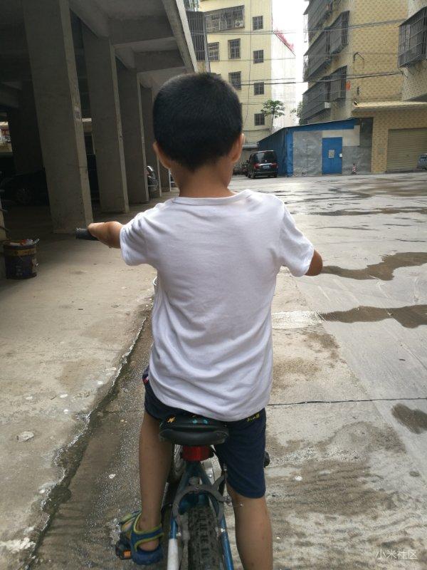 稚行:纳米防污抗菌T恤体验