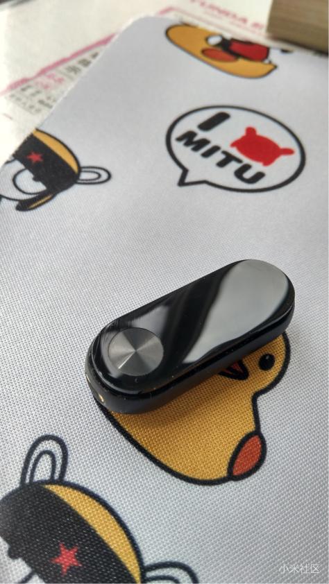 小米手环2屏幕容易刮花